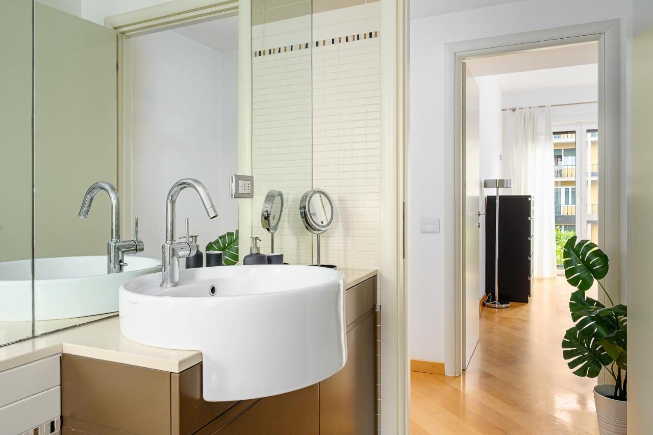 Stylish Condo Garibaldi Sempione 85M2 - Self Check-In Milano Eksteriør billede